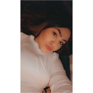 Meet your Posher, Inez